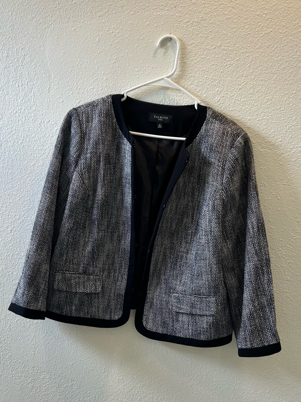 Talbots Black & White Textured Open-Front Jacket